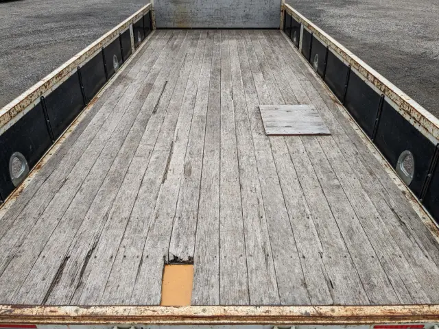 いすゞ フォワード 2PG-FRR90S1(2WD)の写真10