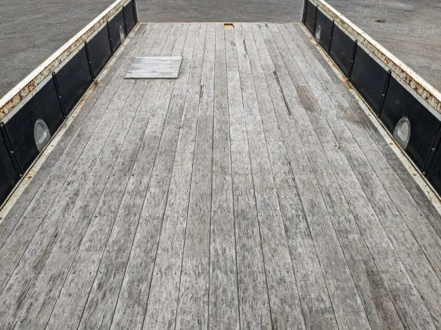 いすゞ フォワード 2PG-FRR90S1(2WD)の写真12