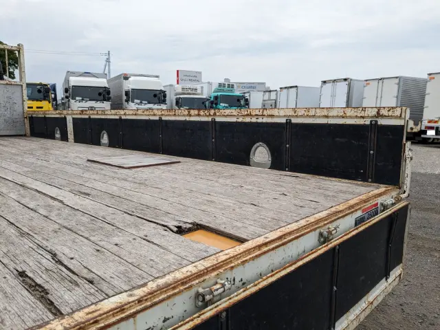 いすゞ フォワード 2PG-FRR90S1(2WD)の写真13