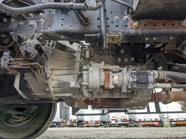 いすゞ フォワード 2PG-FRR90S1(2WD)の写真19