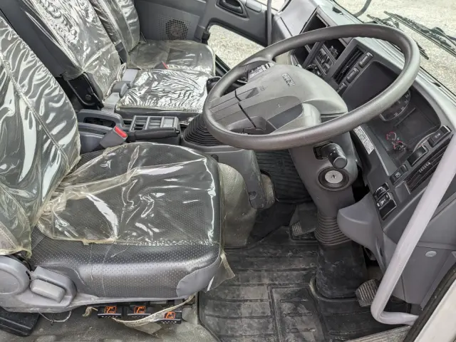いすゞ フォワード 2PG-FRR90S1(2WD)の写真38