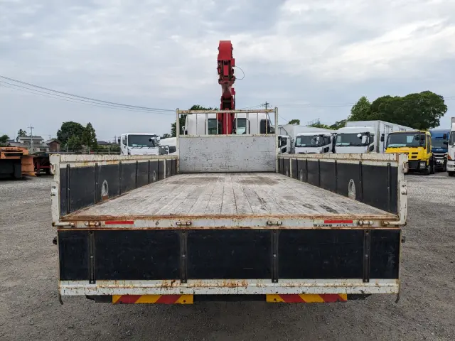 いすゞ フォワード 2PG-FRR90S1(2WD)の写真9