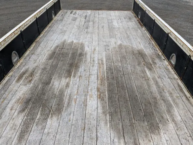 いすゞ フォワード 2PG-FRR90S1(2WD)の写真12