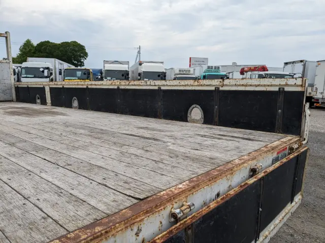 いすゞ フォワード 2PG-FRR90S1(2WD)の写真14