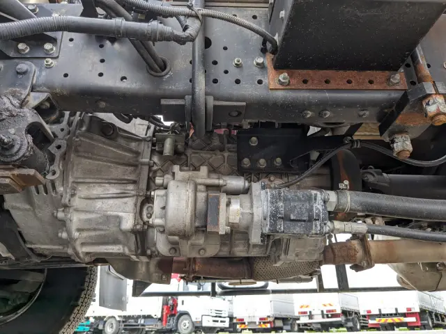 いすゞ フォワード 2PG-FRR90S1(2WD)の写真17