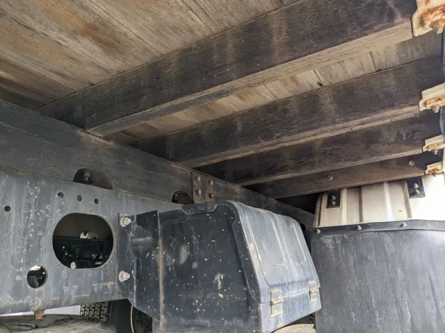 いすゞ フォワード 2PG-FRR90S1(2WD)の写真23