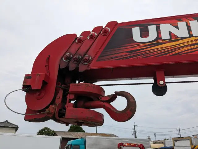 いすゞ フォワード 2PG-FRR90S1(2WD)の写真32