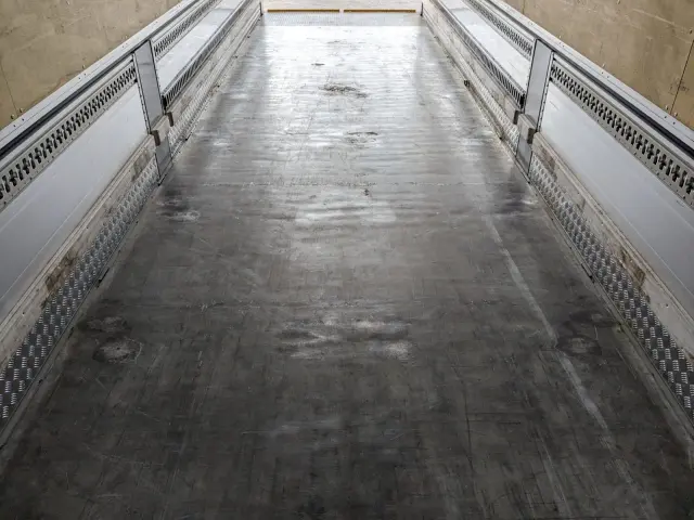 三菱 スーパーグレート 2PG-FU74HZ(6x2)の写真20