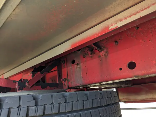 いすゞ ギガ QPG-CYY77B(6x2)の写真23