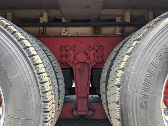 いすゞ ギガ QPG-CYY77B(6x2)の写真24