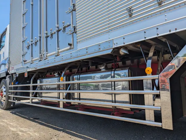 いすゞ ギガ QPG-CYY77B(6x2)の写真28