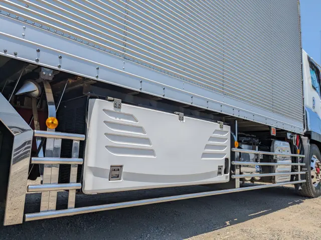 いすゞ ギガ QPG-CYY77B(6x2)の写真36