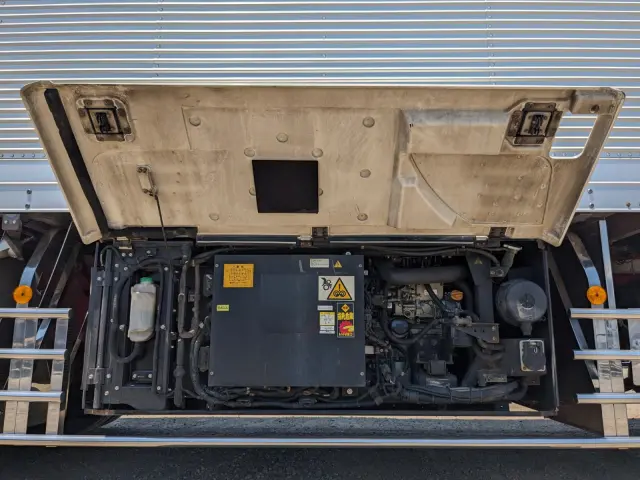 いすゞ ギガ QPG-CYY77B(6x2)の写真37