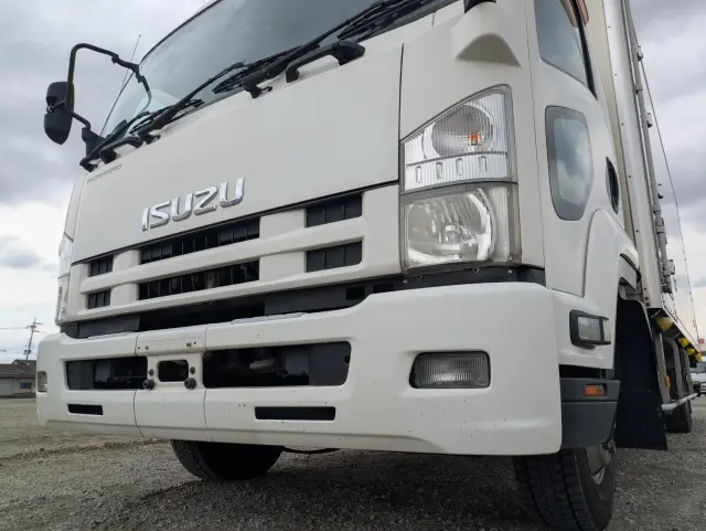 いすゞ フォワード TKG-FRR90T2(2WD)の写真4