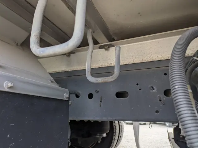 いすゞ フォワード TKG-FRR90T2(2WD)の写真26
