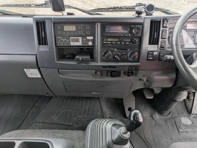 いすゞ フォワード TKG-FRR90T2(2WD)の写真41