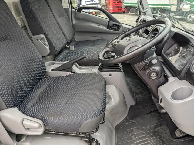 日野 デュトロ 2RG-XZU710M(2WD)の写真27