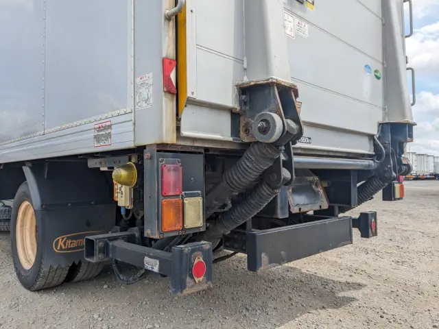 トヨタ ダイナ TKG-XZC600(2WD)の写真7