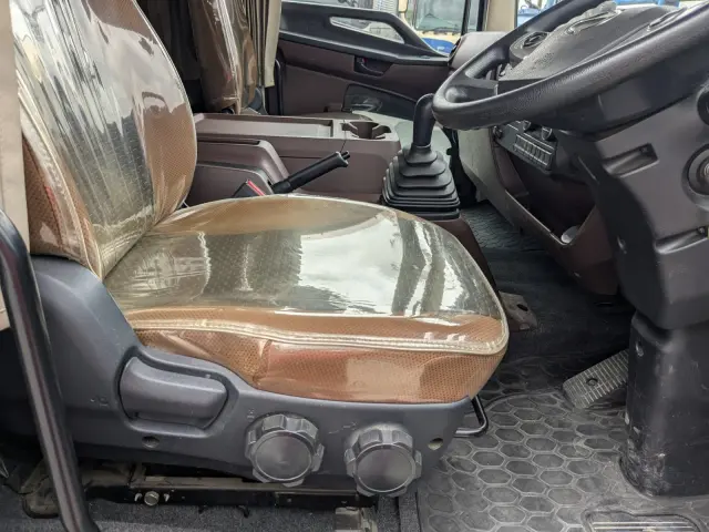 日野 レンジャー 2KG-GK2ABA(2WD)の写真42