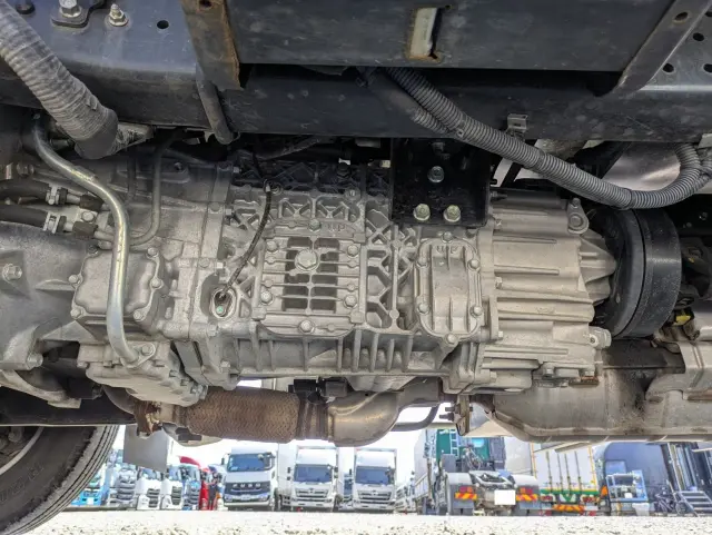 いすゞ エルフ 2RG-NPR88AN(2WD)の写真25
