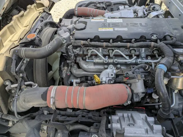 いすゞ エルフ 2RG-NPR88AN(2WD)の写真40