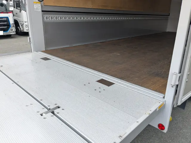 日野 レンジャー 2KG-FE2ACG(2WD)の写真11