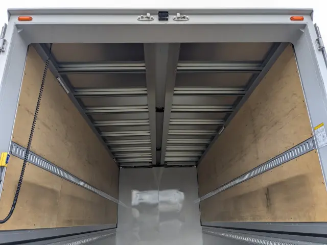 日野 レンジャー 2KG-FE2ACG(2WD)の写真13