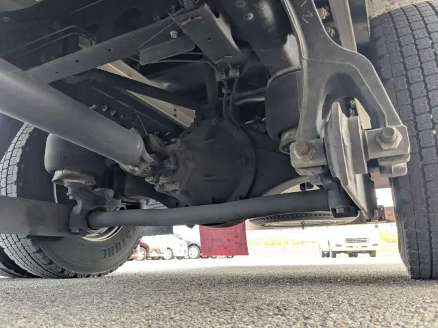 いすゞ フォワード 2RG-FRR90T2(2WD)の写真14