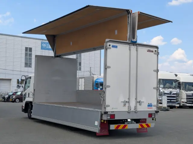 いすゞ フォワード 2RG-FRR90T2(2WD)の写真33