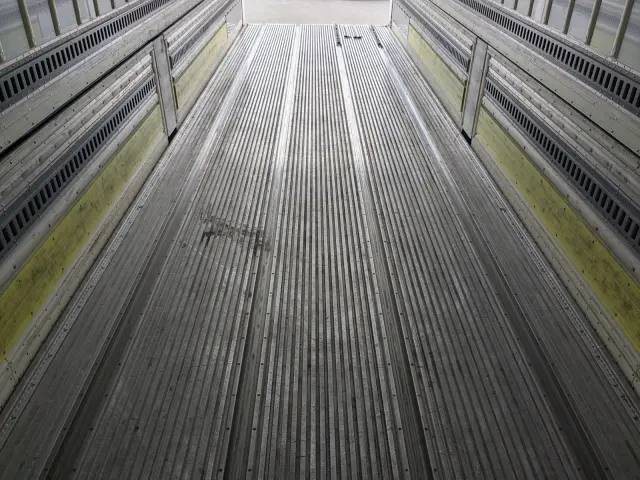 三菱 スーパーグレート 2PG-FS74HZ(8x4)の写真30
