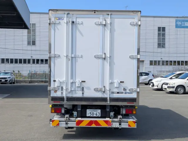 いすゞ エルフ 2RG-NPR88AN(2WD)の写真7