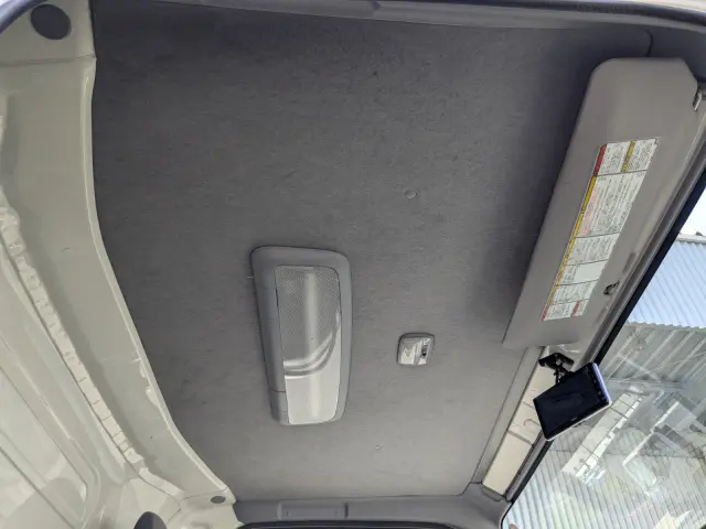 いすゞ エルフ 2RG-NPR88AN(2WD)の写真10