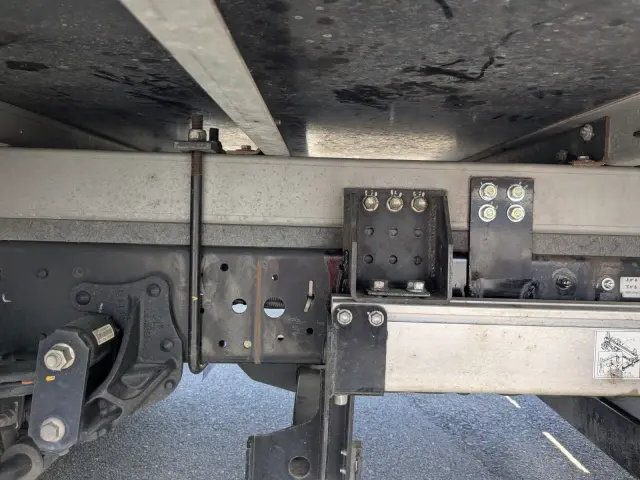 いすゞ エルフ 2RG-NPR88AN(2WD)の写真13
