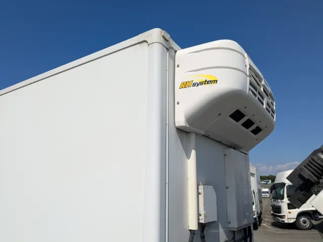 いすゞ エルフ 2RG-NPR88AN(2WD)の写真49