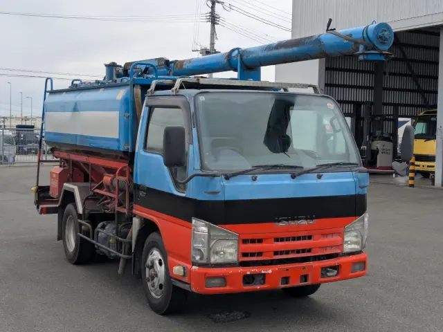 いすゞ エルフ TKG-NKR85AN(2WD)の写真2