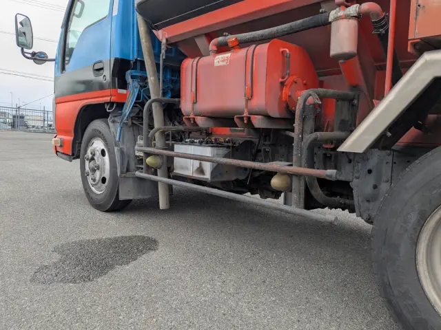 いすゞ エルフ TKG-NKR85AN(2WD)の写真9