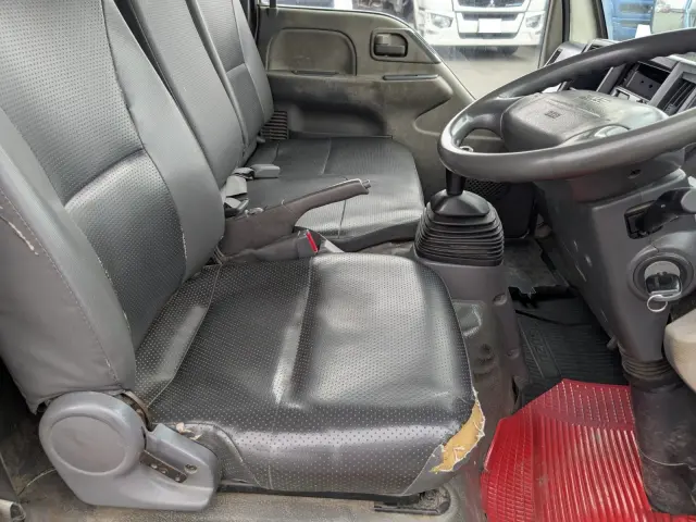 いすゞ エルフ TKG-NKR85AN(2WD)の写真39