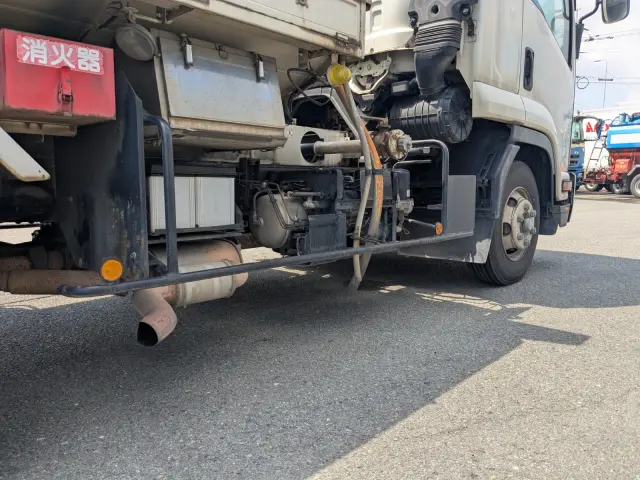 いすゞ フォワード SKG-FRR90S2(2WD)の写真17