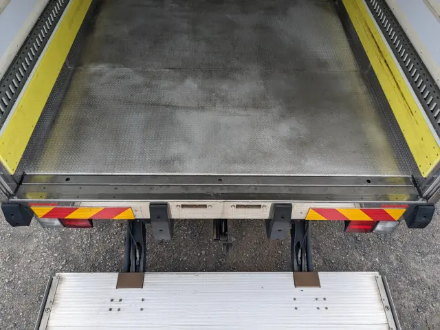日野 レンジャー 2KG-FD2ABG(2WD)の写真11