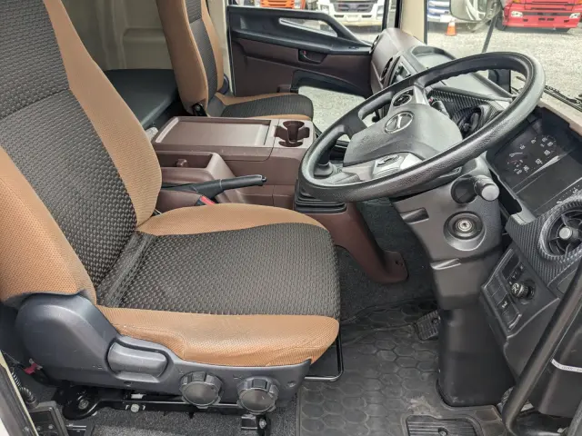 日野 レンジャー 2KG-FD2ABG(2WD)の写真27