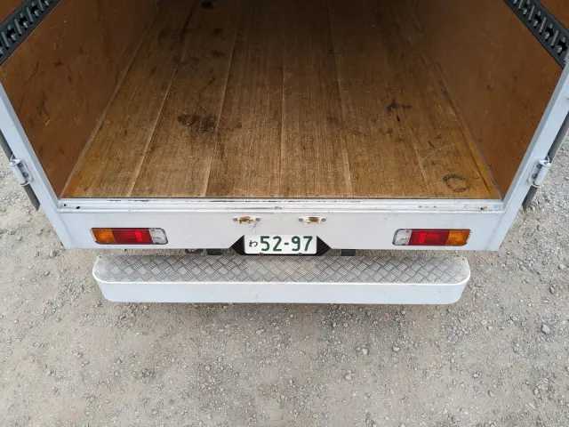 日野 デュトロ 2RG-XZC605M(2WD)の写真9