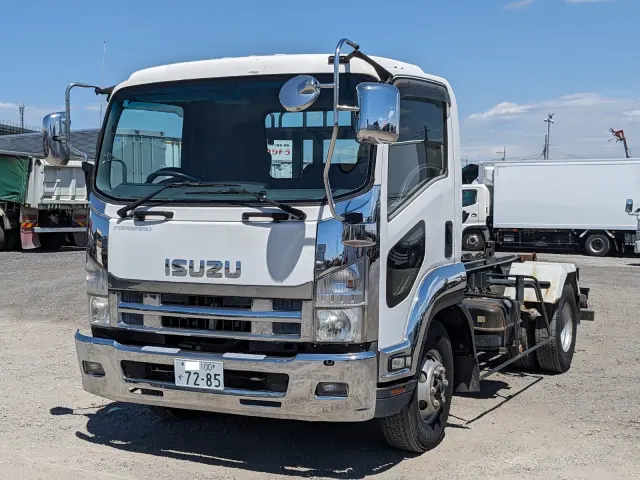 いすゞ フォワード PKG-FRR90S2(2WD)の写真1