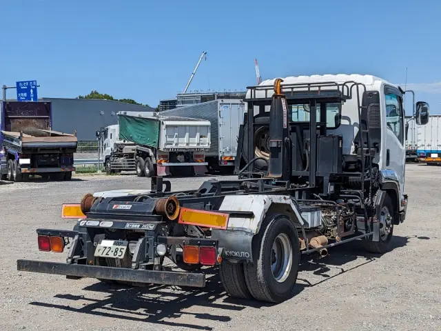 いすゞ フォワード PKG-FRR90S2(2WD)の写真4