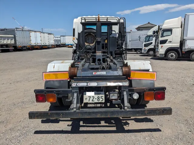 いすゞ フォワード PKG-FRR90S2(2WD)の写真5
