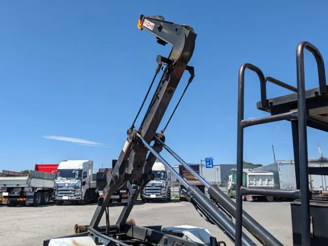 いすゞ フォワード PKG-FRR90S2(2WD)の写真20
