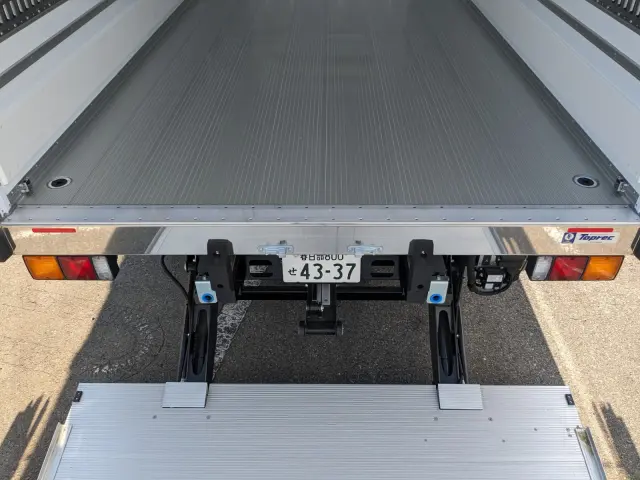 三菱 ファイター 2KG-FK65F(2WD)の写真13