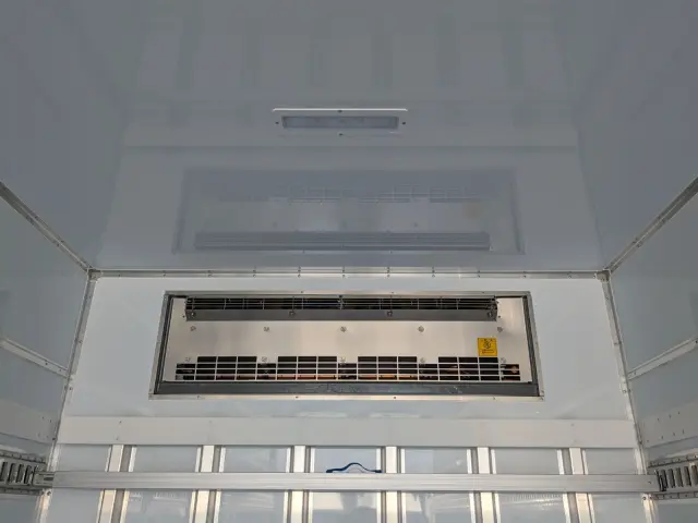三菱 ファイター 2KG-FK65F(2WD)の写真18
