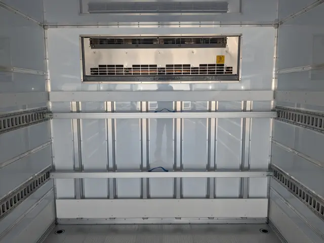 三菱 ファイター 2KG-FK65F(2WD)の写真19
