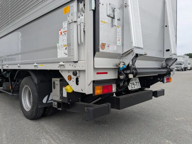 三菱 キャンター 2RG-FEB50(2WD)の写真5
