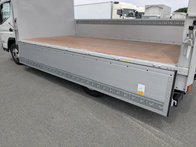 三菱 キャンター 2RG-FEB50(2WD)の写真30